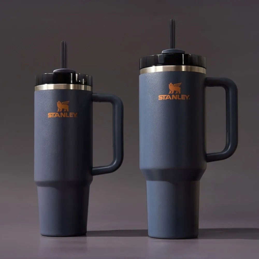 Тъмносин термос със сламка от неръждаема стомана 1,18 l Quencher H2.0 FlowState Tumbler Twilight – Stanley