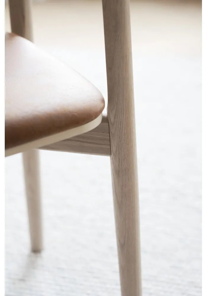 Кафяв коняк/естествени трапезни столове в комплект от 2 бр. от имитация на кожа Wolcott – Rowico