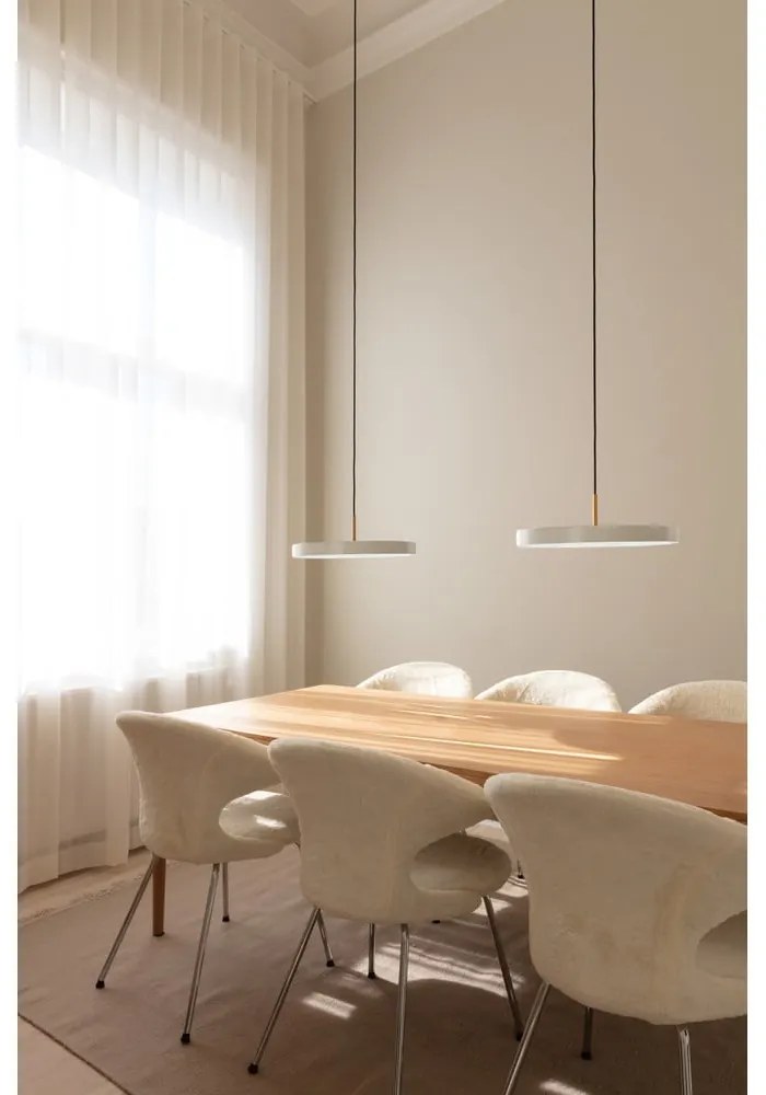 Кремаво LED затъмняващо се висящо осветително тяло с метален абажур ø 43 cm Asteria Plus Medium – UMAGE