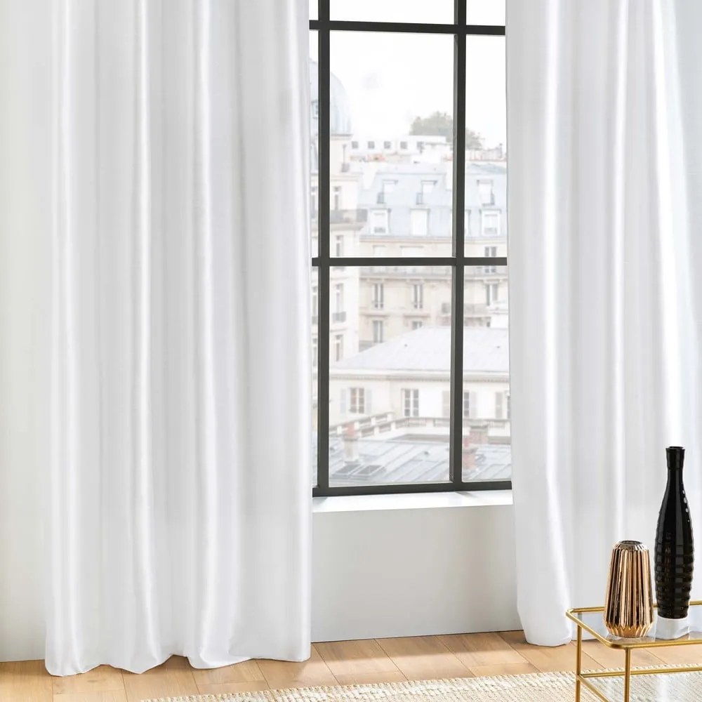 Бяла сатенена завеса 140x240 cm Shana – douceur d'intérieur