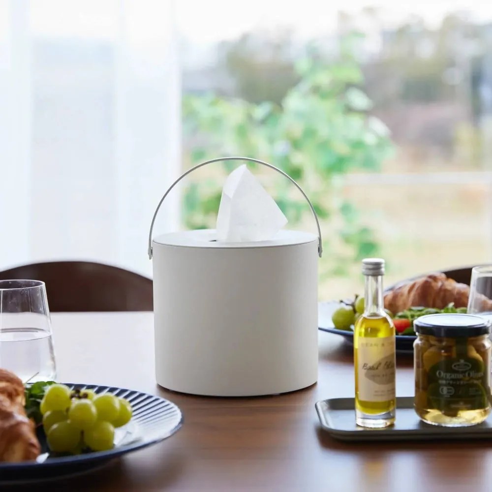 Метална кутия за носни кърпички Tower – YAMAZAKI