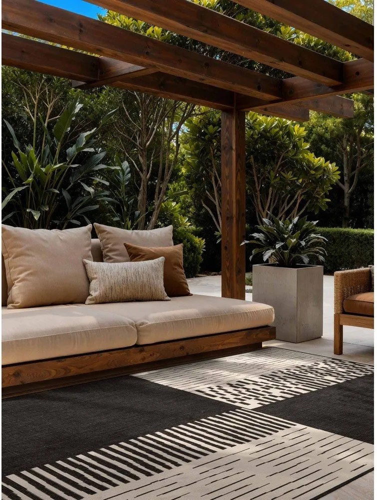 Черен/кремав килим за открито и закрито 120x170 cm Haringey Acacia – Ted Baker