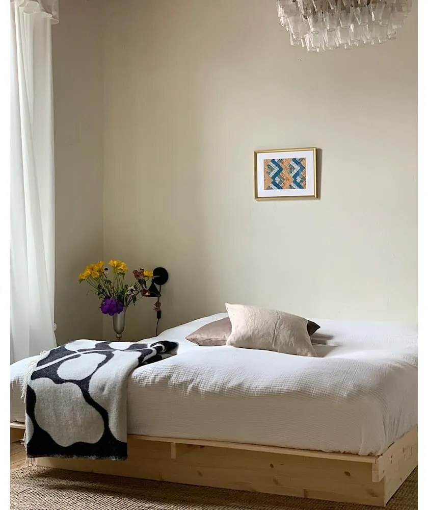 Двойно легло от масивен бор с място за съхранение с включена подматрачна рамка в естествен цвят 140x200 cm Kanso – Karup Design