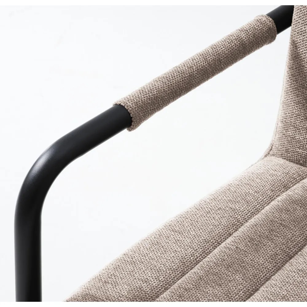 Бежов трапезен стол Trout – Unique Furniture