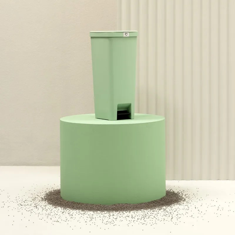 Кош за боклук с педал Brabantia StepUp 1005558, 40 л, Екологични материали, Голям отвор, Светлозелен