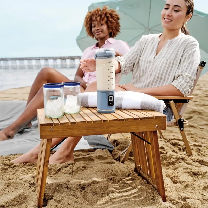 Преносим блендер Ninja Blast BC151EUNV, 7.4W, 530 мл, Стоманен нож с 6 остриета, Трошене на лед, До 10 цикъла, Без BPA, USB-C, Син