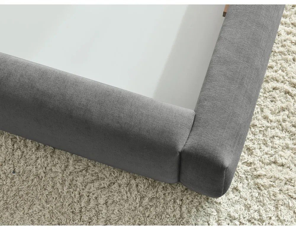 Сиво тапицирано двойно легло с място за съхранение с решетка 180x200 cm Vernon - Bobochic Paris