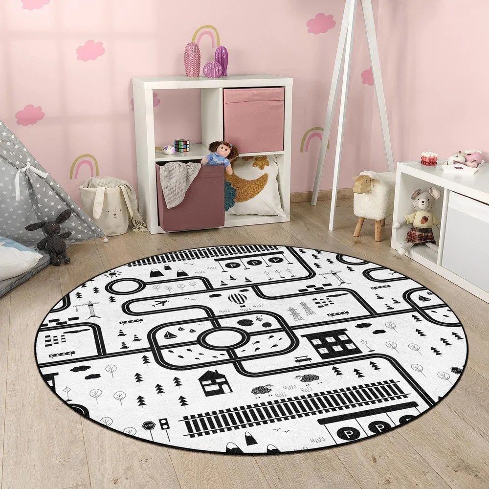 Черно-бял детско килимче за игра подходящо за пране ø120 cm In My Town – Mila Home