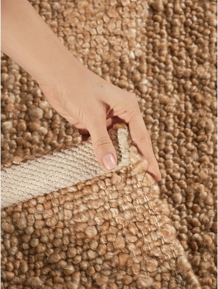 Бежов ръчно изработен килим от букле 200x290 cm Notting Hill Portobello – Ted Baker