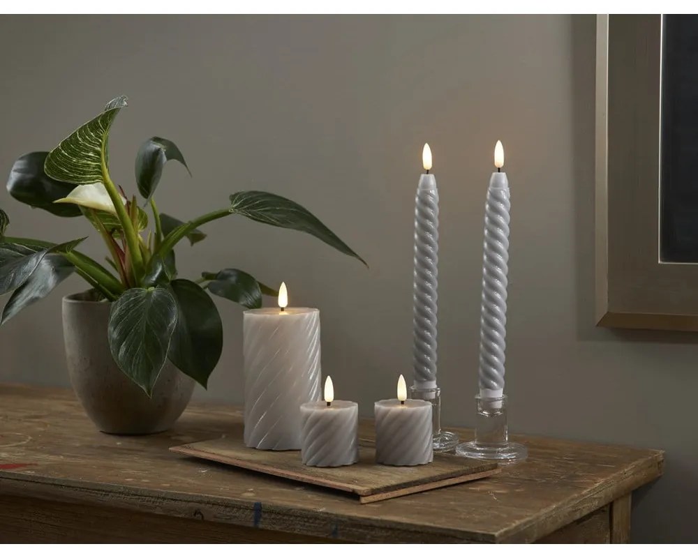 LED свещ от сив восък , височина 15 см Flamme Swirl - Star Trading