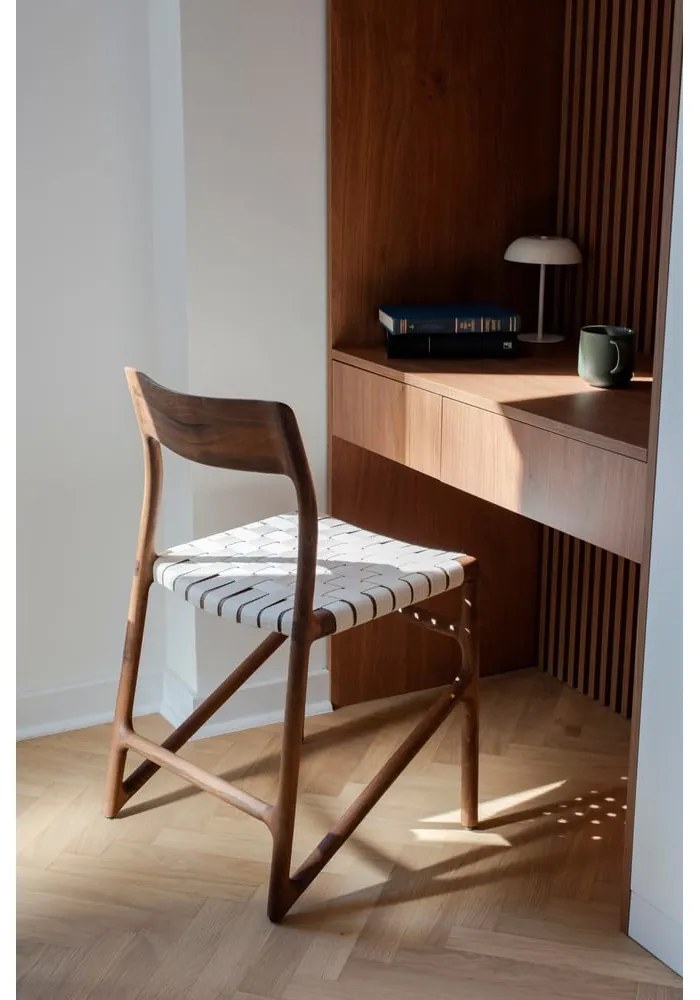 Трапезен стол в кафяв и кремав цвят Fawn – Gazzda