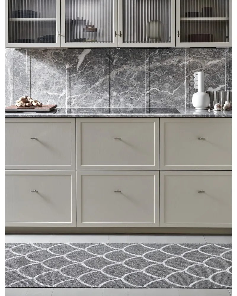 Сив килим за открито и закрито 70x50 cm Kotte Charcoal – Pappelina