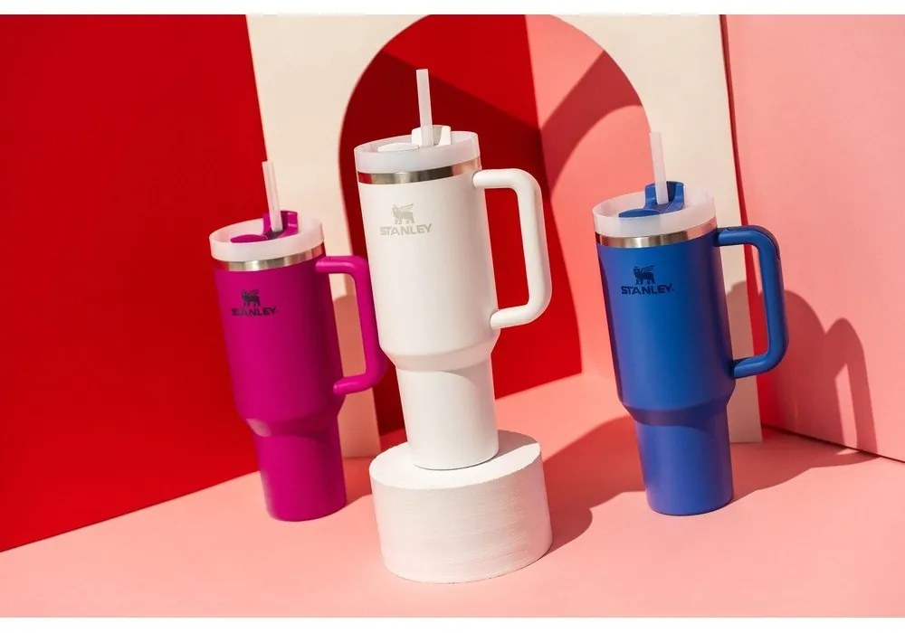 Бял термос със сламка от неръждаема стомана 1,18 l Quencher H2.0 FlowState Tumbler Frost – Stanley