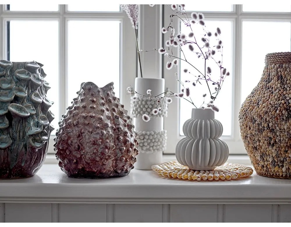 Ваза от бял фаянс Blossom - Bloomingville