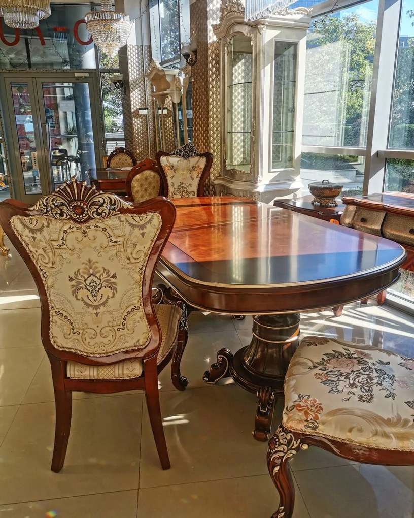 КЛАСИЧЕСКА ТРАПЕЗАРНА МАСА 1018