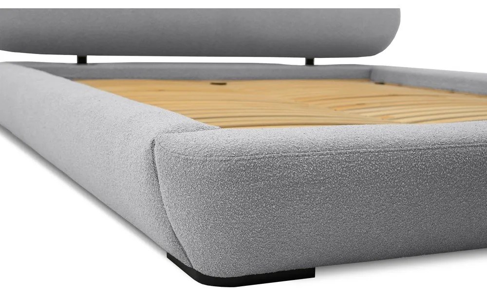 Сиво тапицирано двойно легло с включена подматрачна рамка 140x200 cm Odette – Scandic