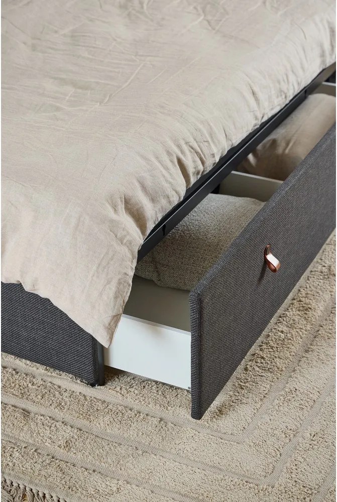 Тъмносиво двойно тапицирано легло с място за съхранение и включена подматрачна рамка 160x200 cm Calvi – Actona