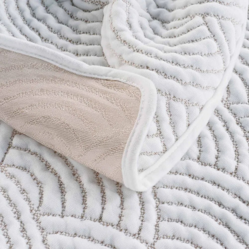 Бяло/бежово комплект шалте и калъфка за възглавница от джърси 220x240 cm Cassandra – douceur d'intérieur