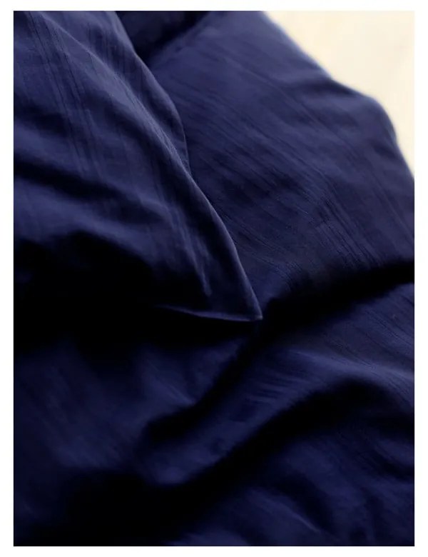 Тъмносиньо единично удължено спално бельо от дамаск 140x220 cm Noble – Södahl