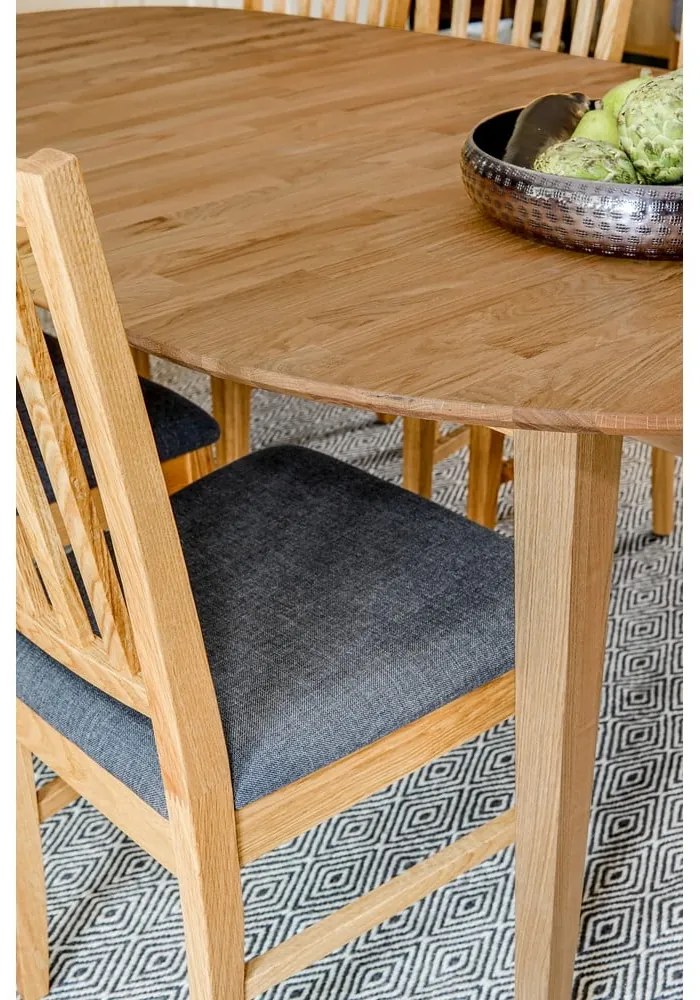 Стол за хранене от кафяв дъб Filippa - Rowico