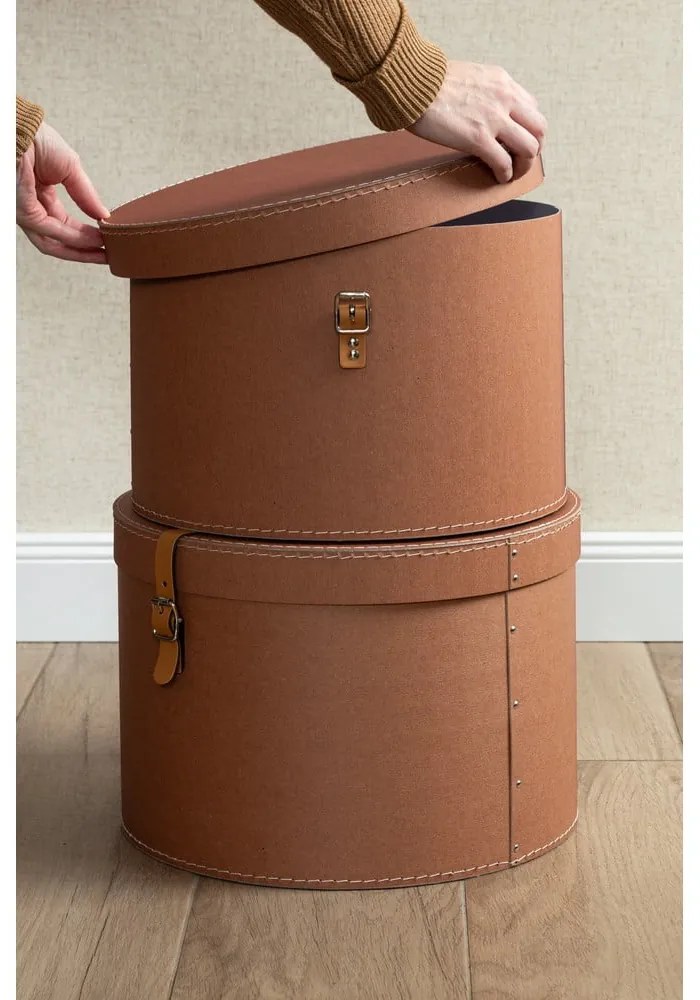 Кафяви картонени кутии за съхранение в комплект 2 бр. с капаци ø 37,5x25 cm Rut Restore Paper Laminate – Bigso