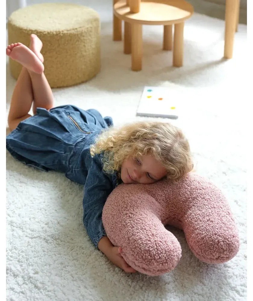 Розова детска възглавница за диван от букле U – Wigiwama