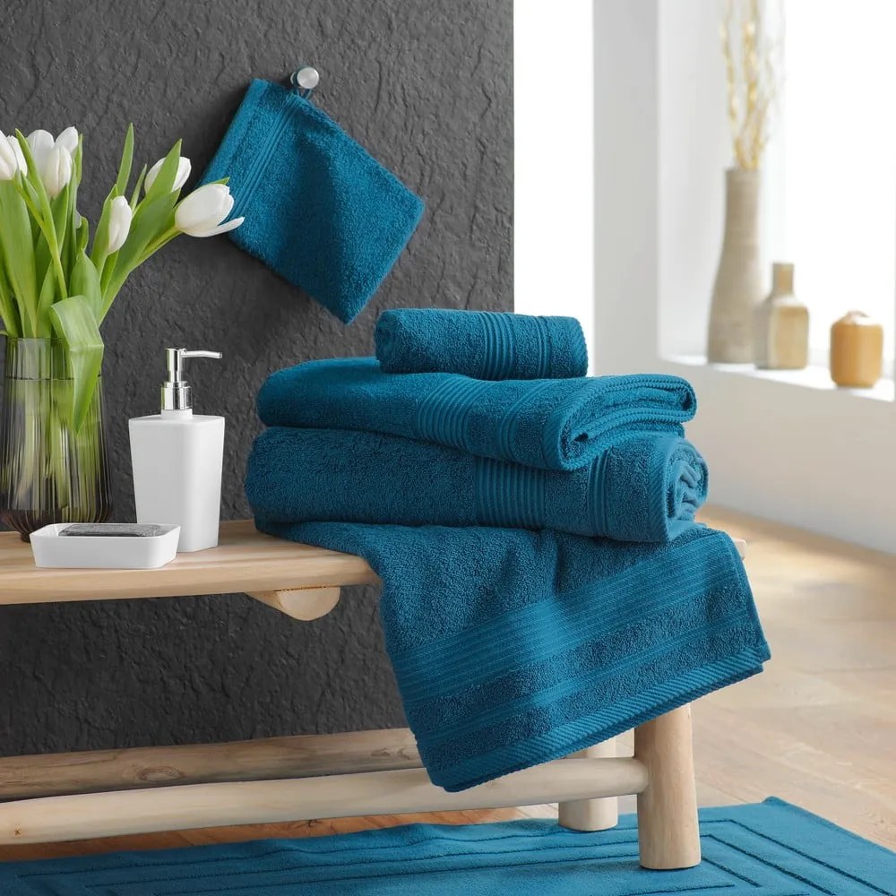 Тъмносиня памучна хавлиена кърпа от тери 90x150 cm Tendresse – douceur d'intérieur