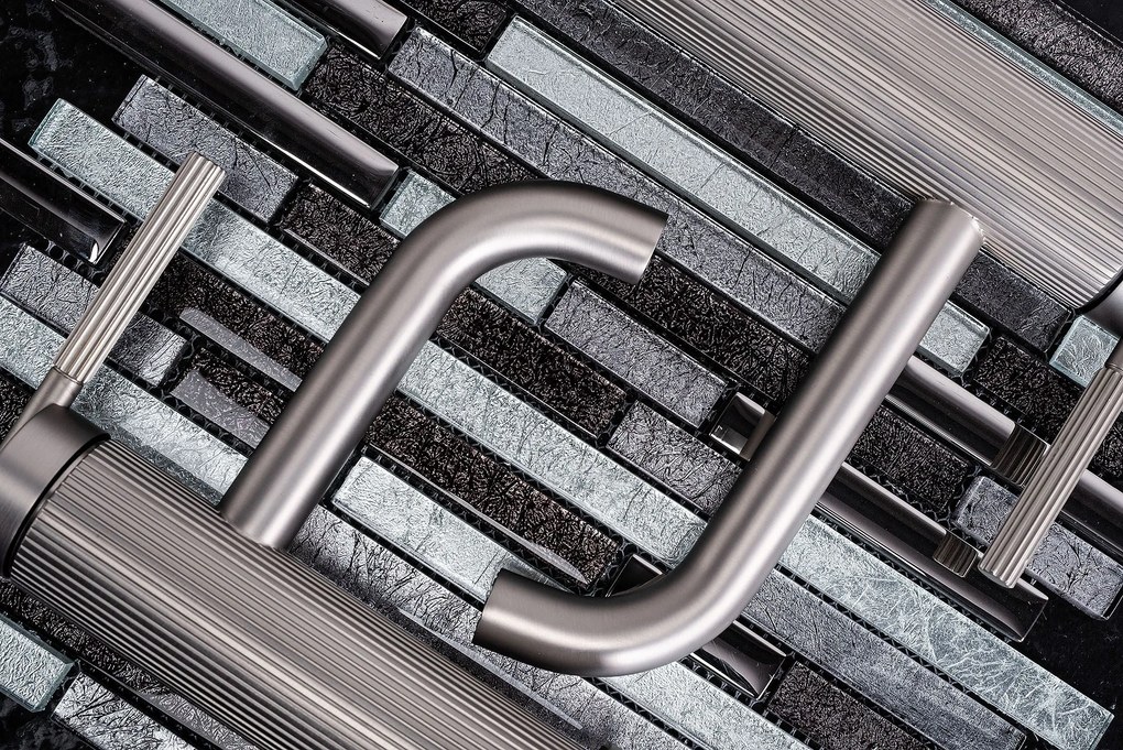 Смесител за мивка Rea Argon Brush Nickel Low