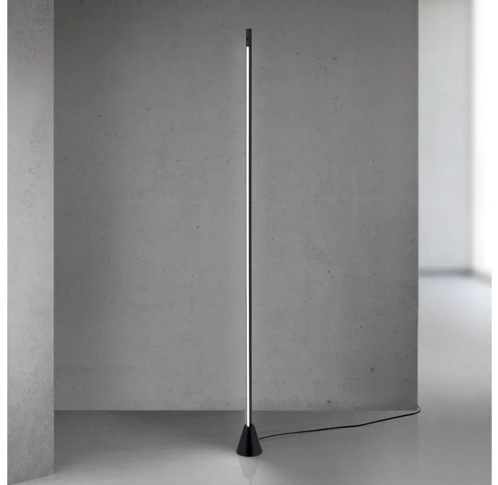 Orion- димируема LED подова лампа със сензор за движение SOJIE LED/26W/230V черна