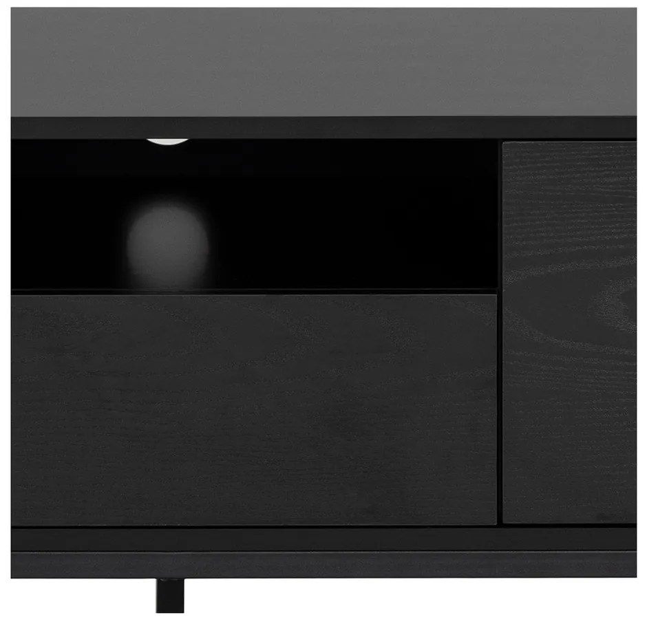 Черна маса за телевизор от декор от ясен 140x45 cm Seaford – Actona