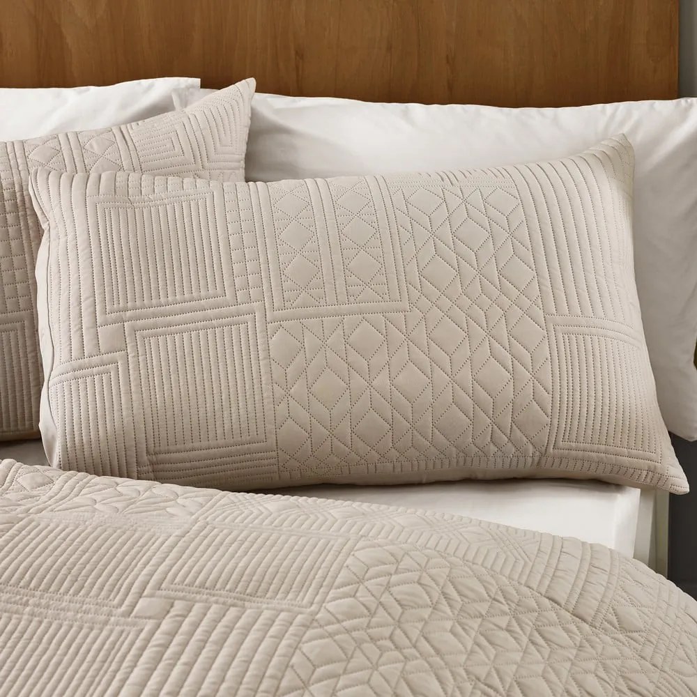 Бежово двойно удължено спално бельо 230x220 cm Folkstone Geo – Catherine Lansfield