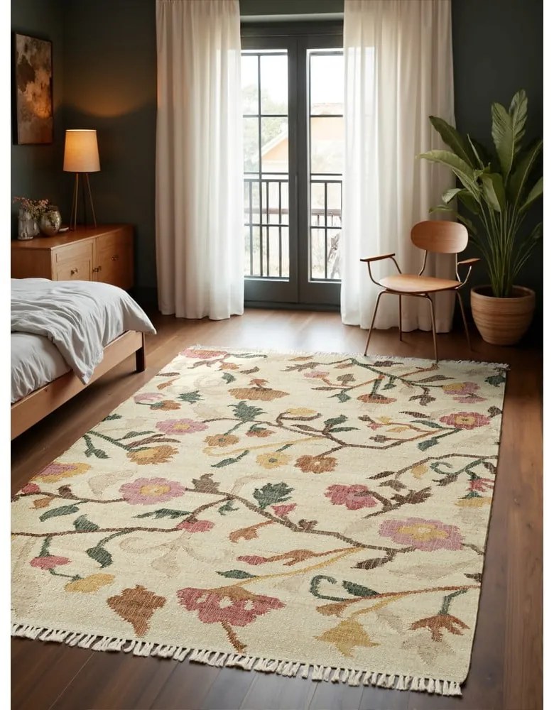 Кремав ръчно изработен ютен килим 120x170 cm Roya Violette – Elle Decoration