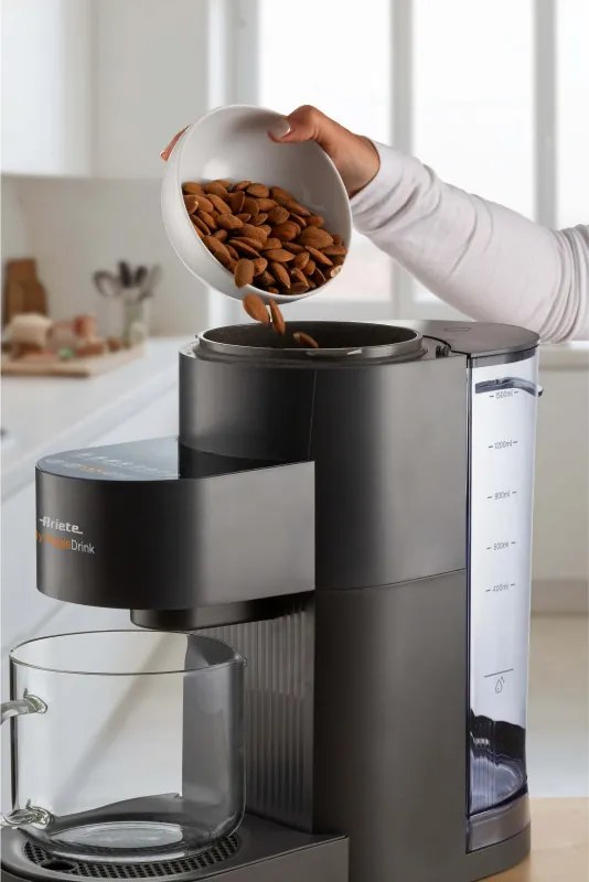 Уред за растително мляко Ariete My Veggie Drink 0650/00, 1200W, 1.5 литра, Самопочистване, Таймер, Черен