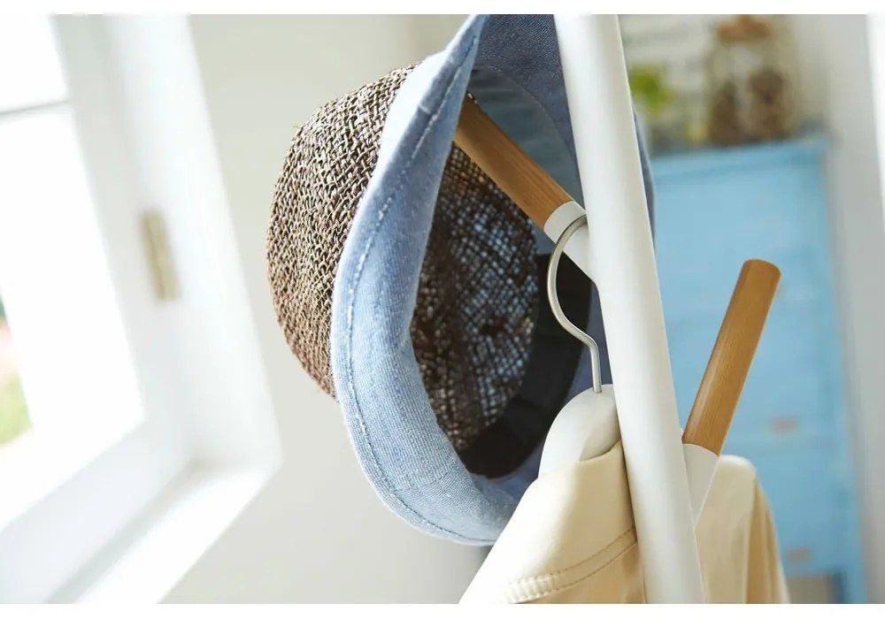 Бяла подова закачалка с детайли от букова дървесина Закачалка за стълб Plain - YAMAZAKI