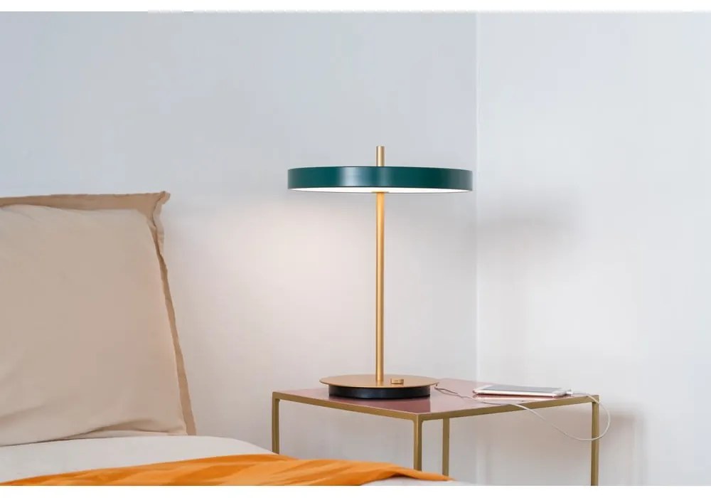 Тъмнозелена LED затъмняваща се настолна лампа с метален абажур (височина 41,5 cm) Asteria Table – UMAGE