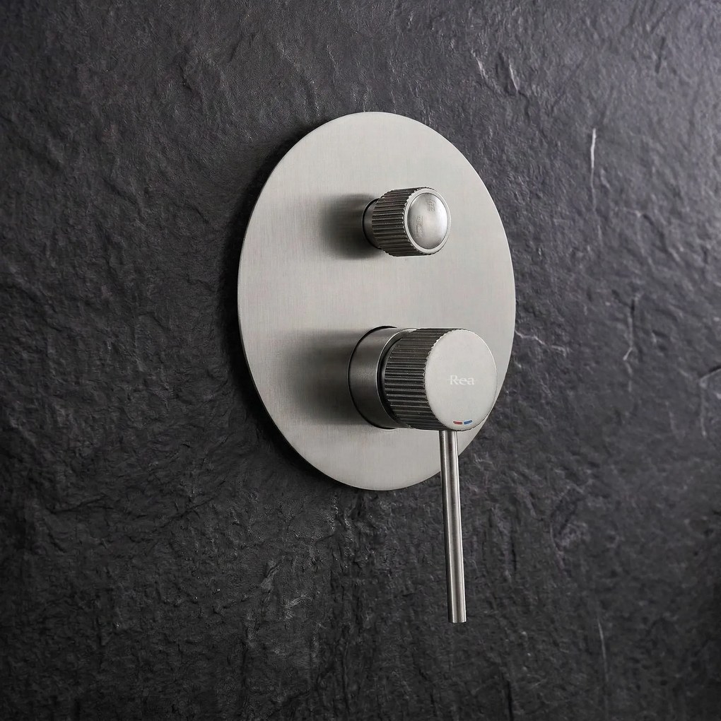 Душ система за вграждане Rea Lungo Stripe Nickel Brush