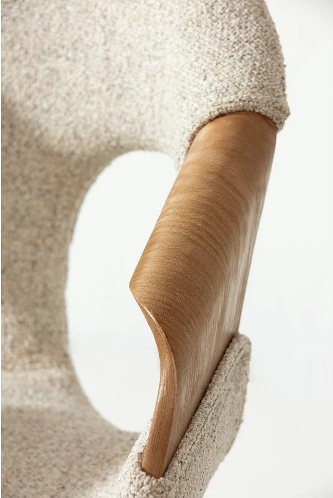 Бежови тапицирани трапезни столове в комплект с подлакътници 2 бр. Elif – MOME