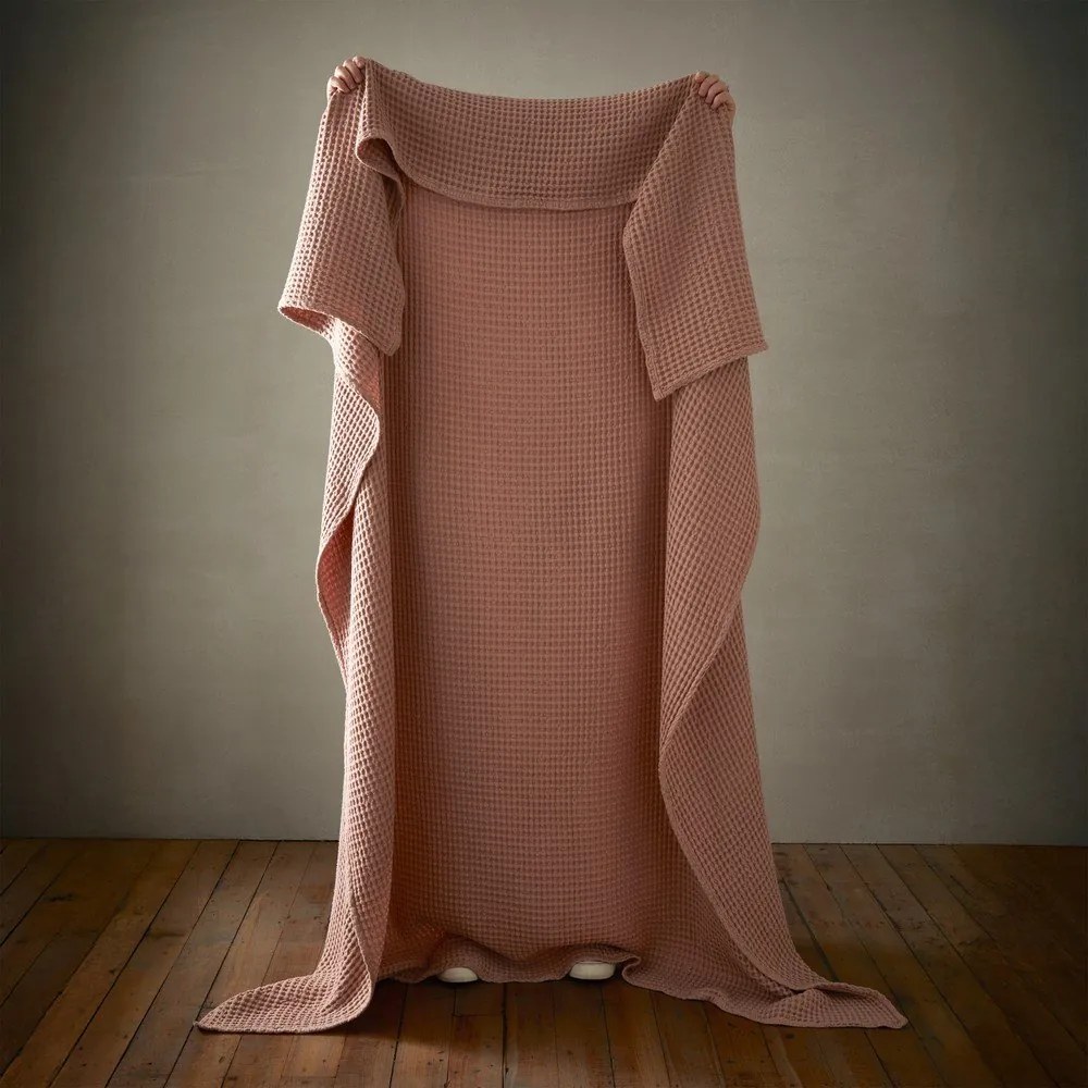 Сиво-розово памучно одеяло 150x200 cm Jaipur Chunky Waffle – Pineapple Elephant