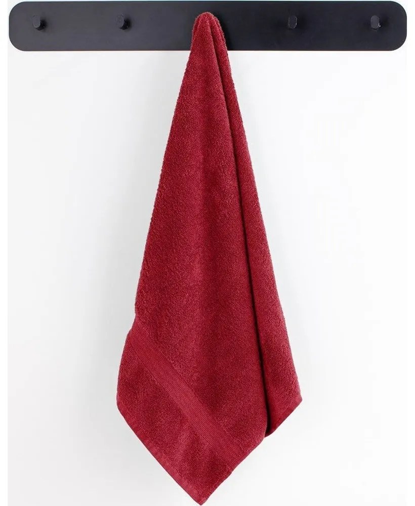 Червени памучни хавлии и кърпи за баня в комплект от 4 бр. от тери Marina – DecoKing