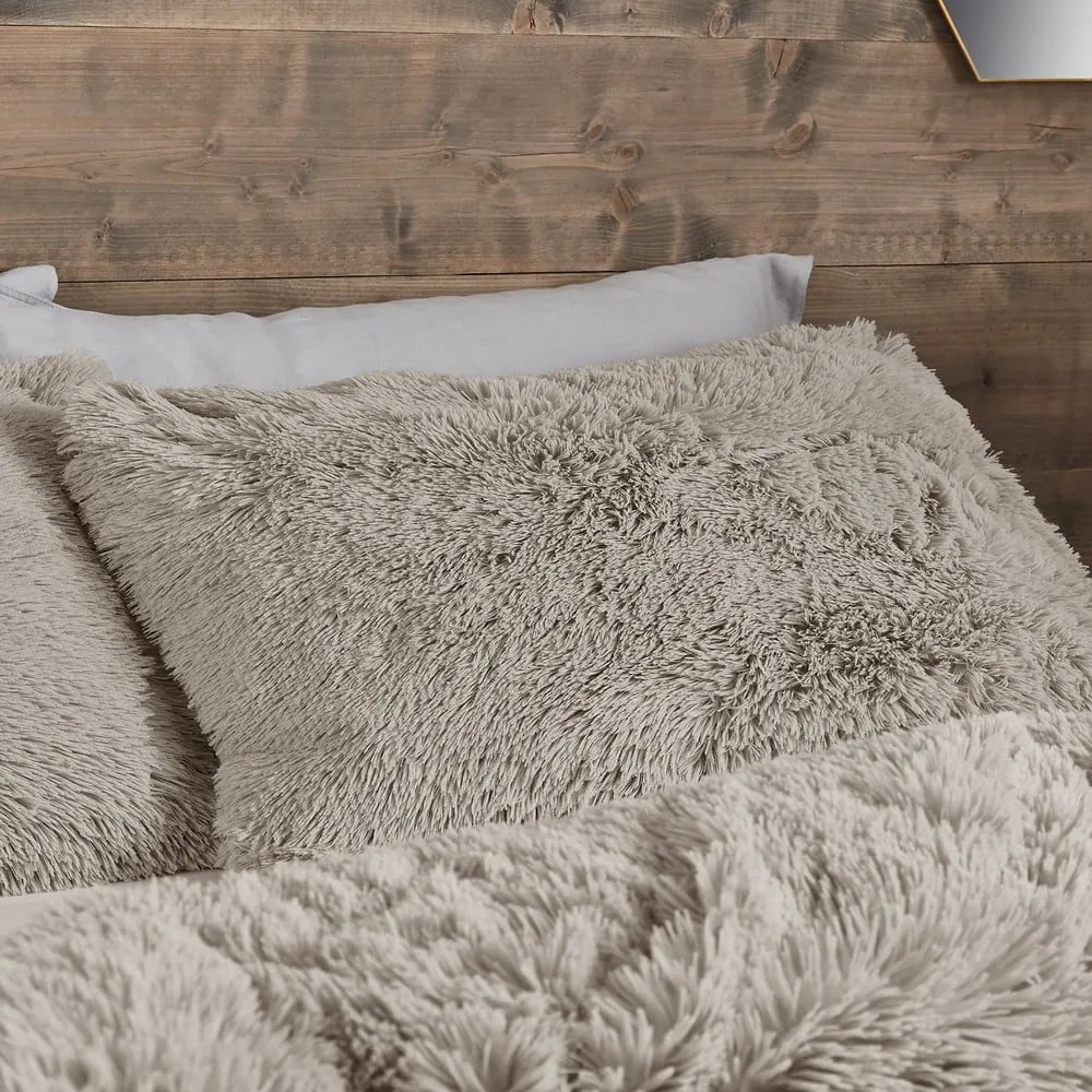 Кафяво двойно спално бельо от микроплюш 200x200 cm Cuddly – Catherine Lansfield