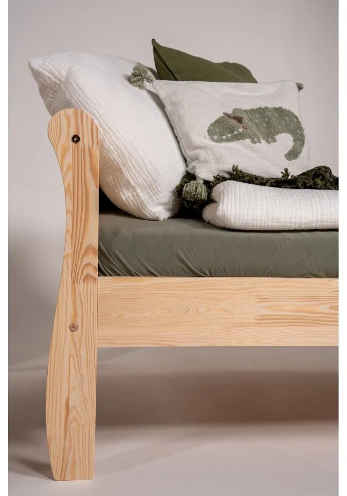 Детско легло от масивен бор с включена подматрачна рамка в естествен цвят 70x140 cm Roma – Adeko