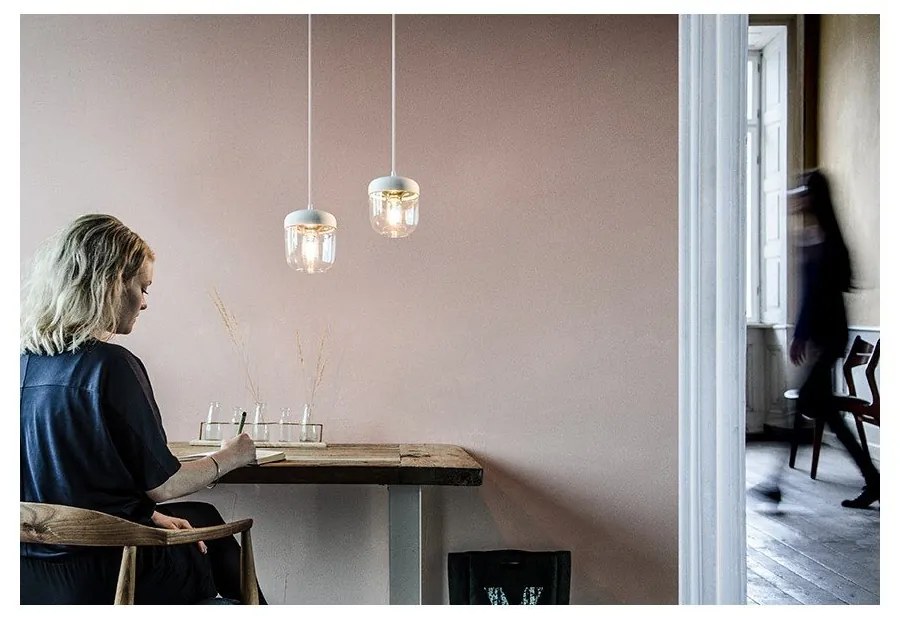 Бял абажур с цокъл Acorn в златист цвят, ⌀ 14 cm - UMAGE