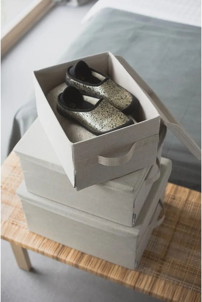 Бежова текстилна кутия за съхранение с капак 35x26x19 cm Soft Storage – Bigso