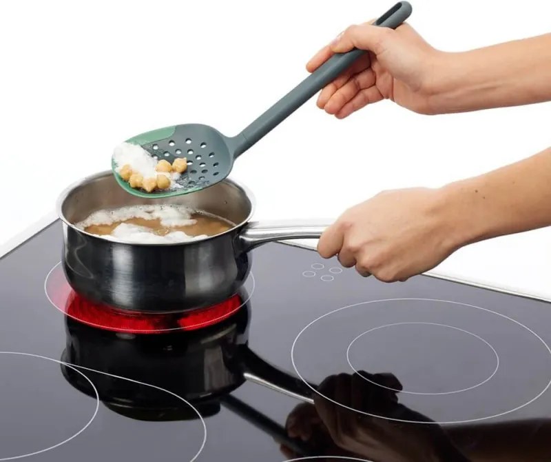 Лъжица решетъчна Lekue 1010183, 29x6.4x9.5 см, От +4 до +220C, Издръжлив на драскотини, Полиестерна смола, Зелен