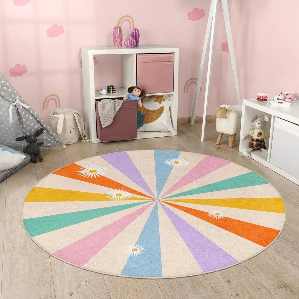 Детски килим подходящ за пране ø150 cm Rainbow Daisy – Mila Home