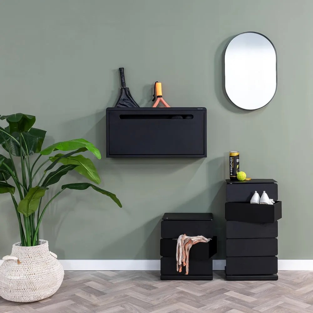 Черна метална накланяща се/висяща стойка за обувки 76x38x18 cm Sportiva – Spinder Design