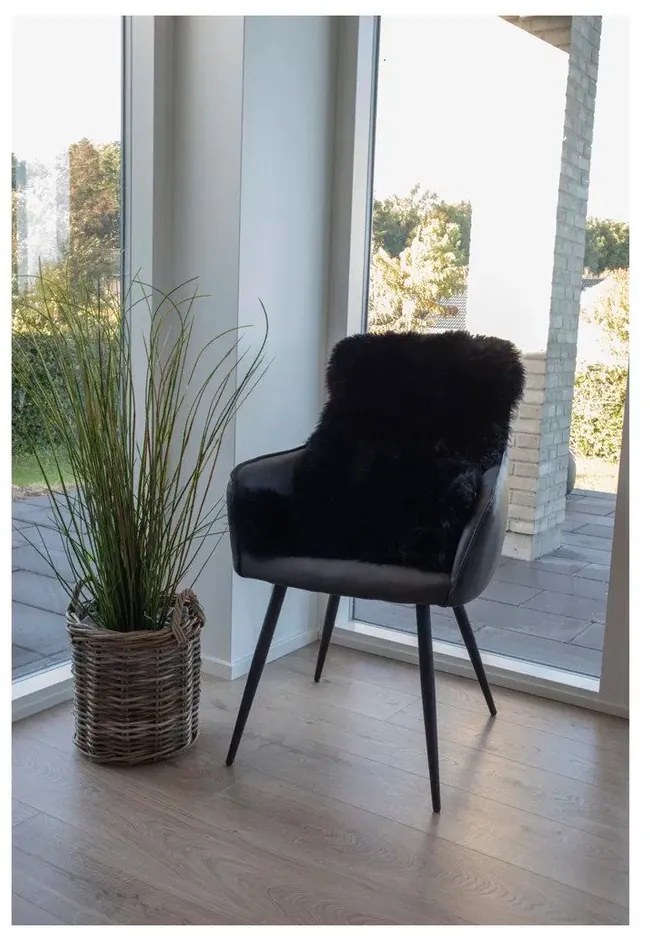 Černá ovčí kožešina House Nordic