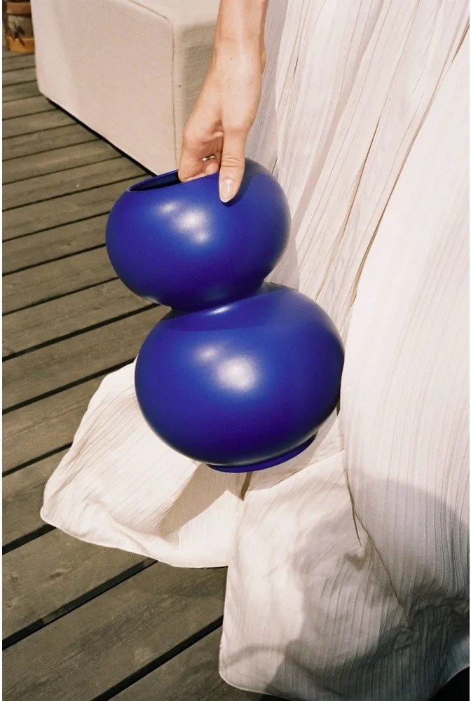 Тъмносиня керамична ваза (височина 36 cm) Tuga – noo.ma