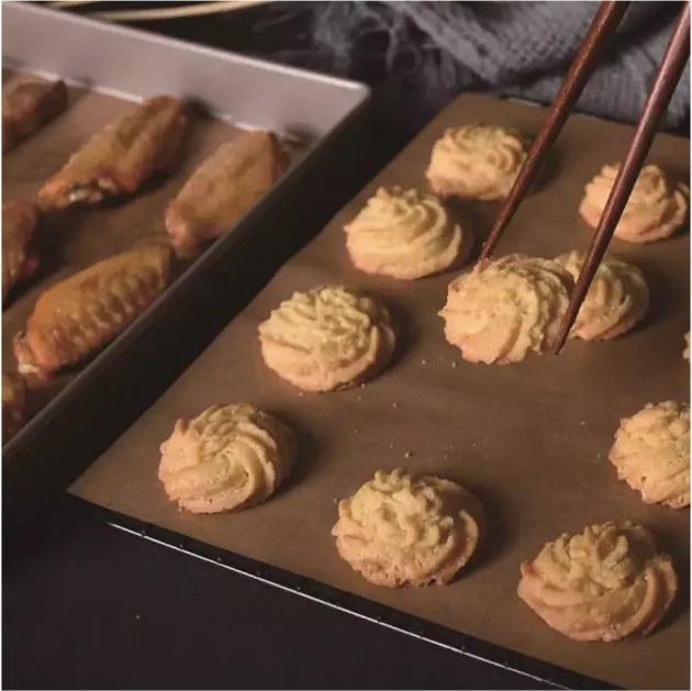 Хартия за печене Klausberg KB 7903, Ролка 20 м, Ширина 38 см, -40 до 230°C, Универсална употреба, Незалепваща, Кафяв