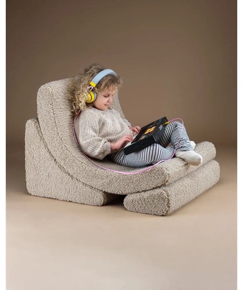 Светлокафяв детски стол от букле Moon – Wigiwama